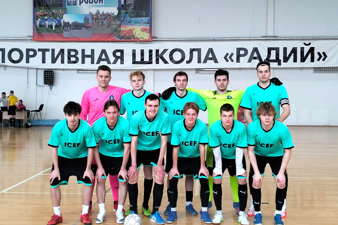 ICEF team. Bottom row: Artemiy Sergeev, Martin Polzen, Denis Korotkov, Egor Ivanov. Top row: Ivan Ugro, Luka Kuznetsov, Nikolai Laskin, Gleb Bogoyavlensky, Bogdan Lasychuk 